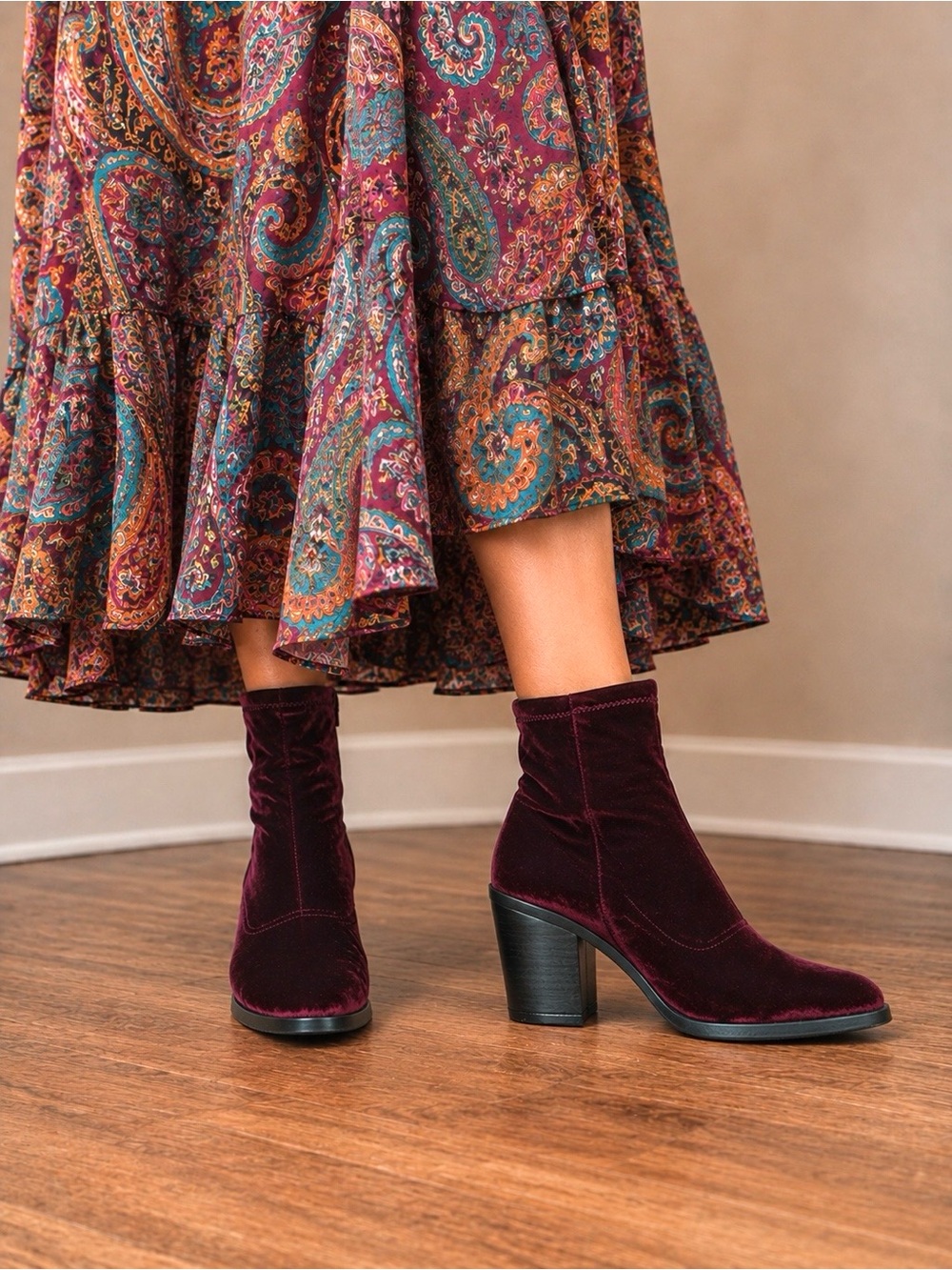 NWOT- Elegant Burgundy Velvet Ankle Boots with Block Heel - Size 7